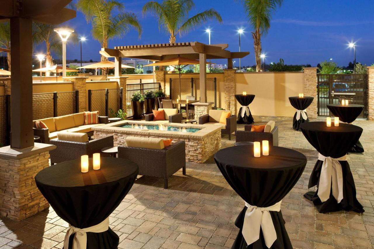 Courtyard By Marriott San Diego Oceanside Hotel Exterior photo